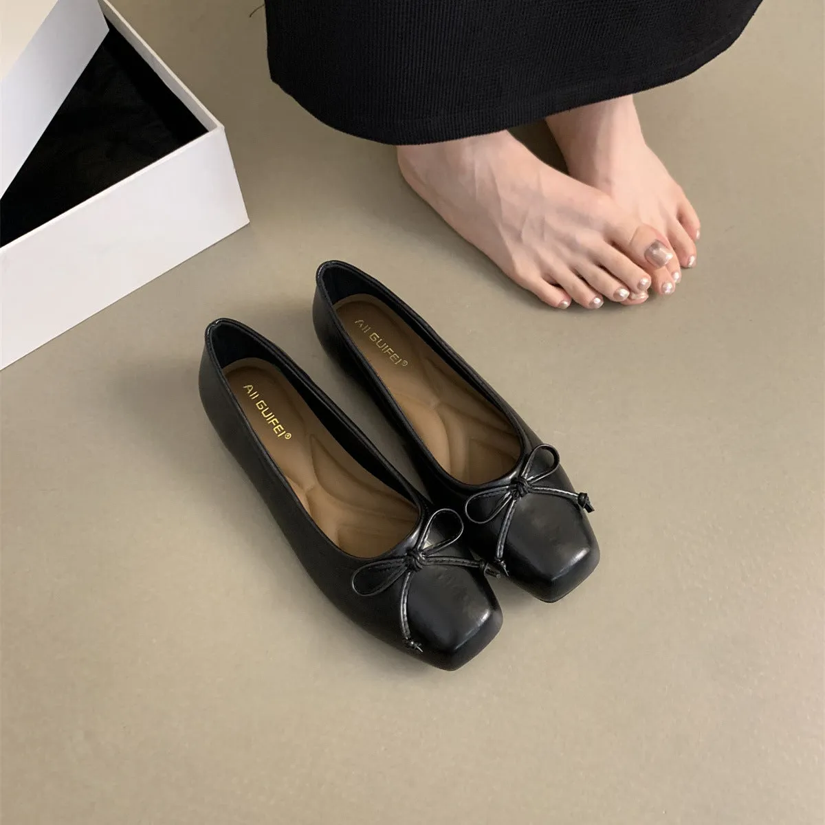 kamames Head Shallow Mouth Single Shoes 2024 Spring And Autumn New French Evening Wind Temperament Gentle Fairy Flat-Soled Grandma Shoes