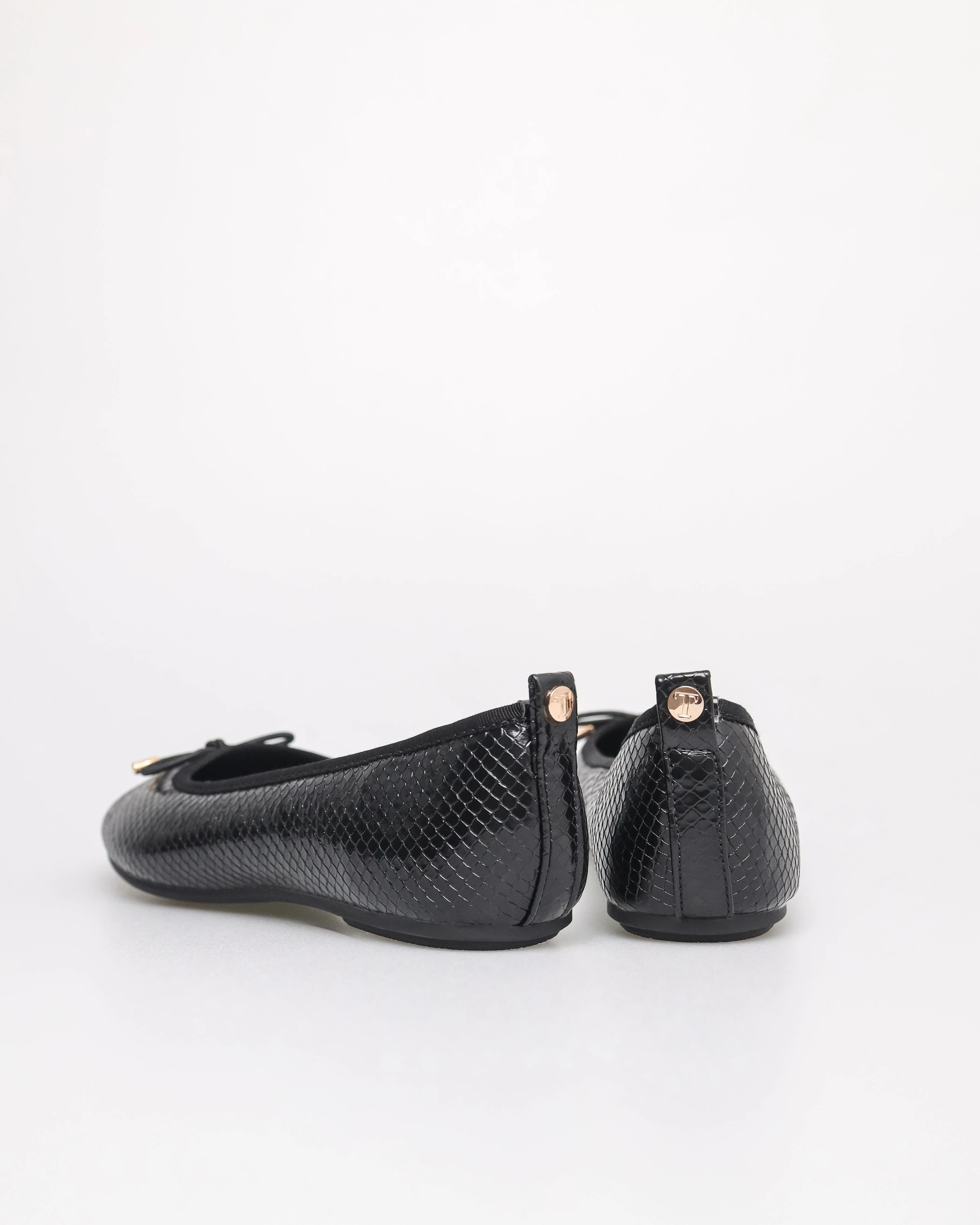 Tomaz NN375 Ladies Bow Flats (Black)